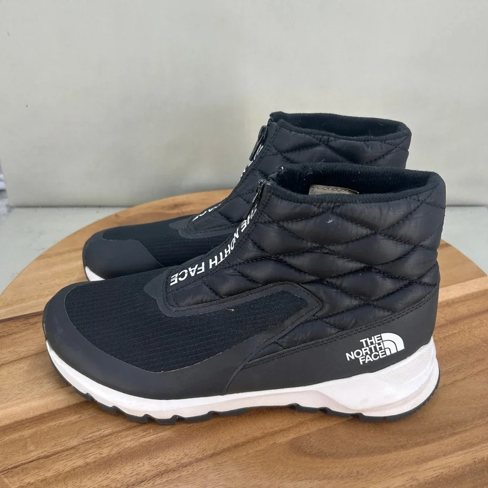 The North Face Womens Thermoball Eco Traction Bootie Black Quilted Size 9 Puffy